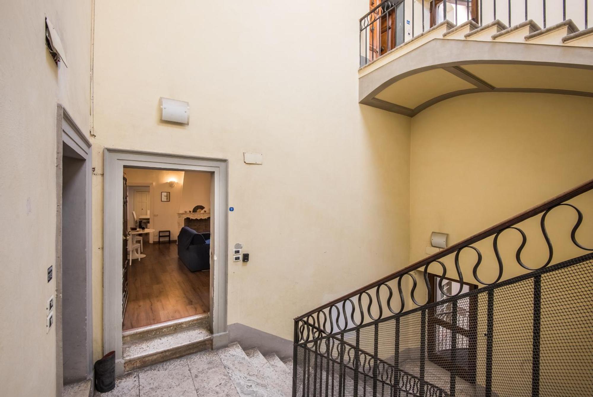 Incantevole Appartamento Banchi Di Sopra Сиена Экстерьер фото